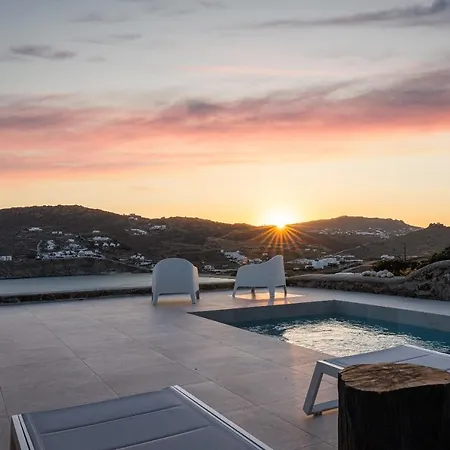 Hola Mykonos Villa *
